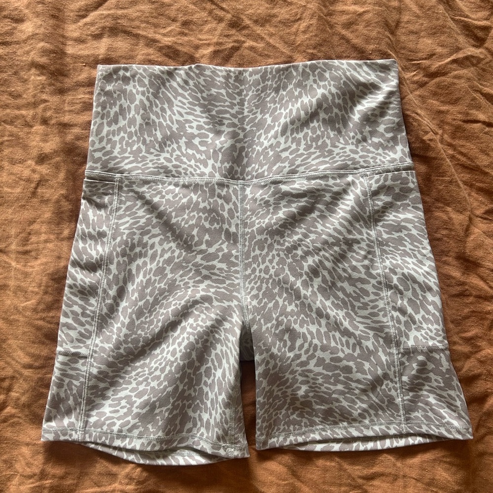 Gray Leopard Print Women's Shorts